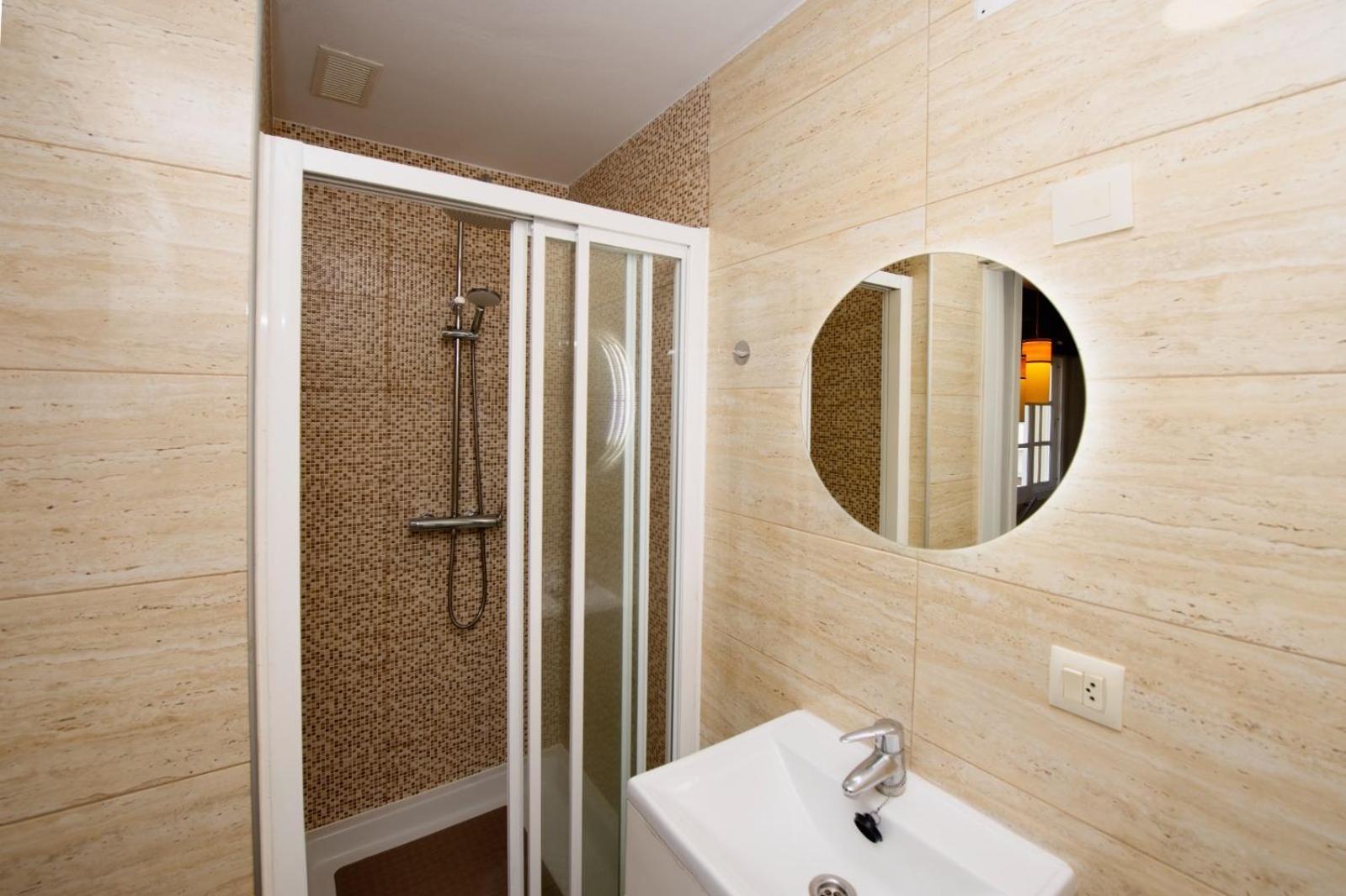 Apartamento Duplex Dos Habitaciones Mondariz Exteriör bild